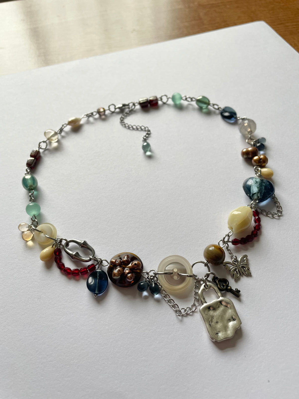 beabadoobee pylon necklace