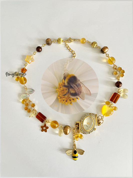 bee necklace