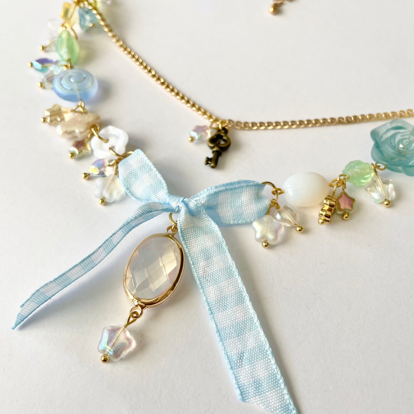 Alice in wonderland necklace