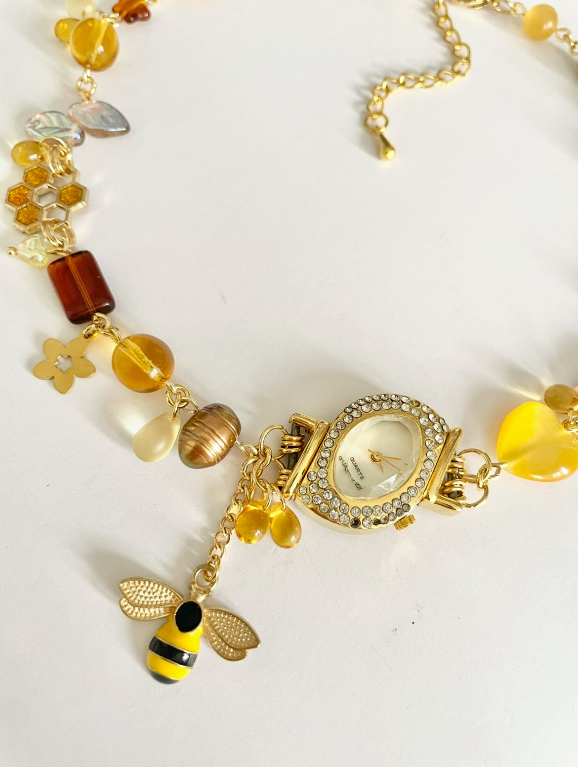 bee necklace