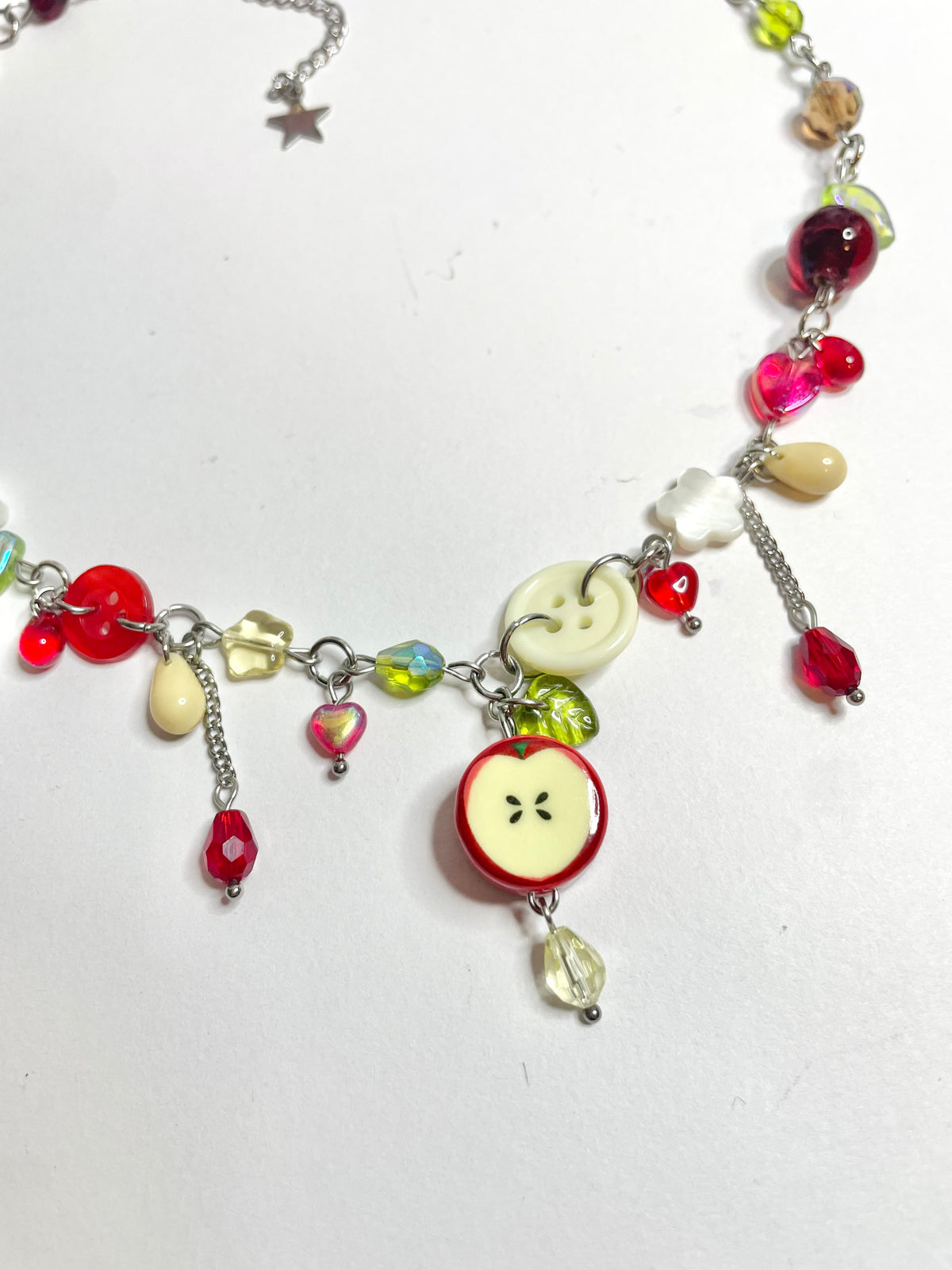 apple orchard necklace