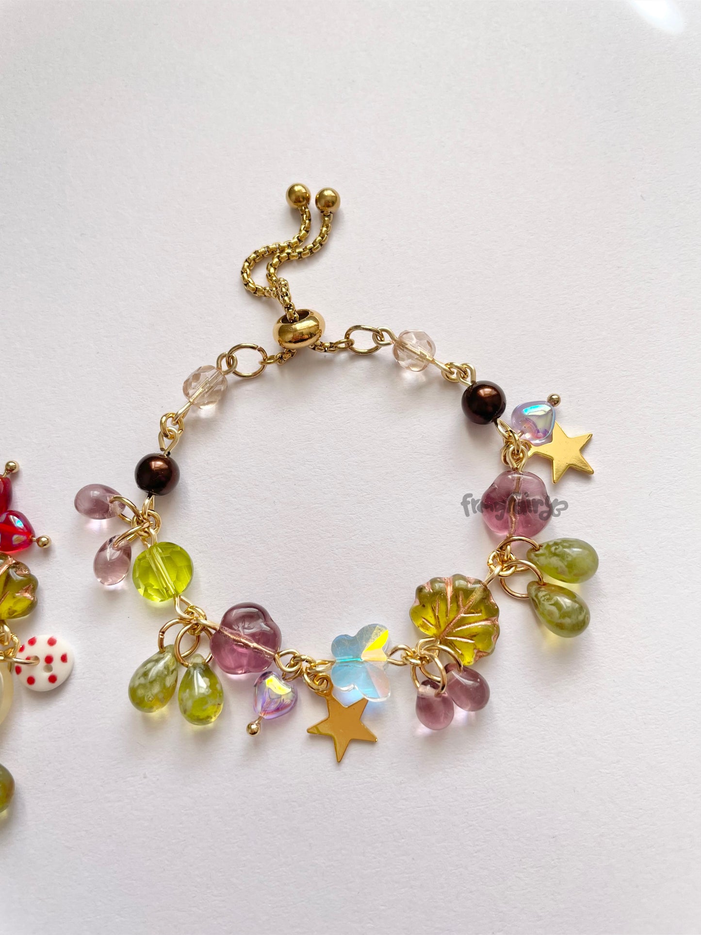 assorted brackets (gold)