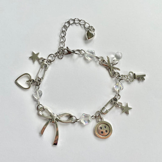 bow charm bracelet