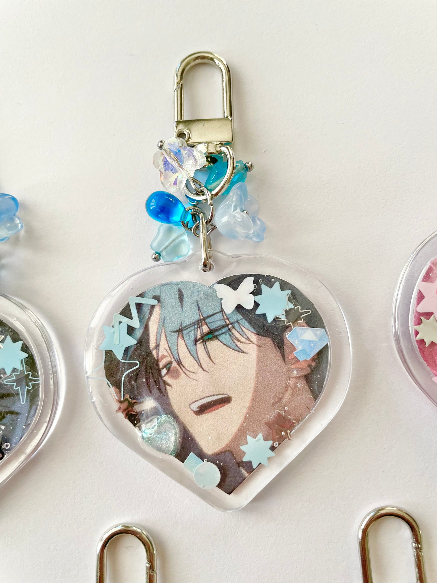 alien stage keychains