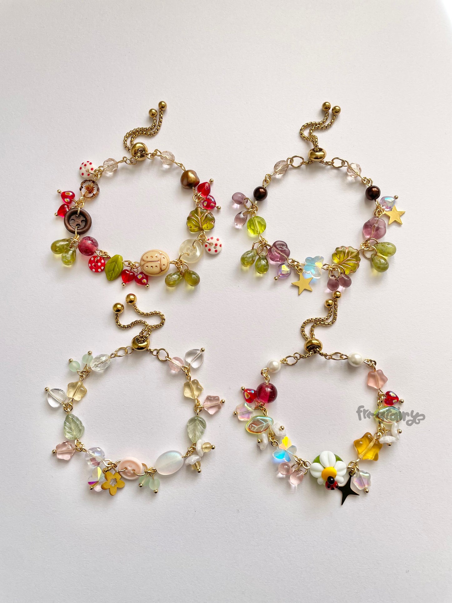 assorted brackets (gold)