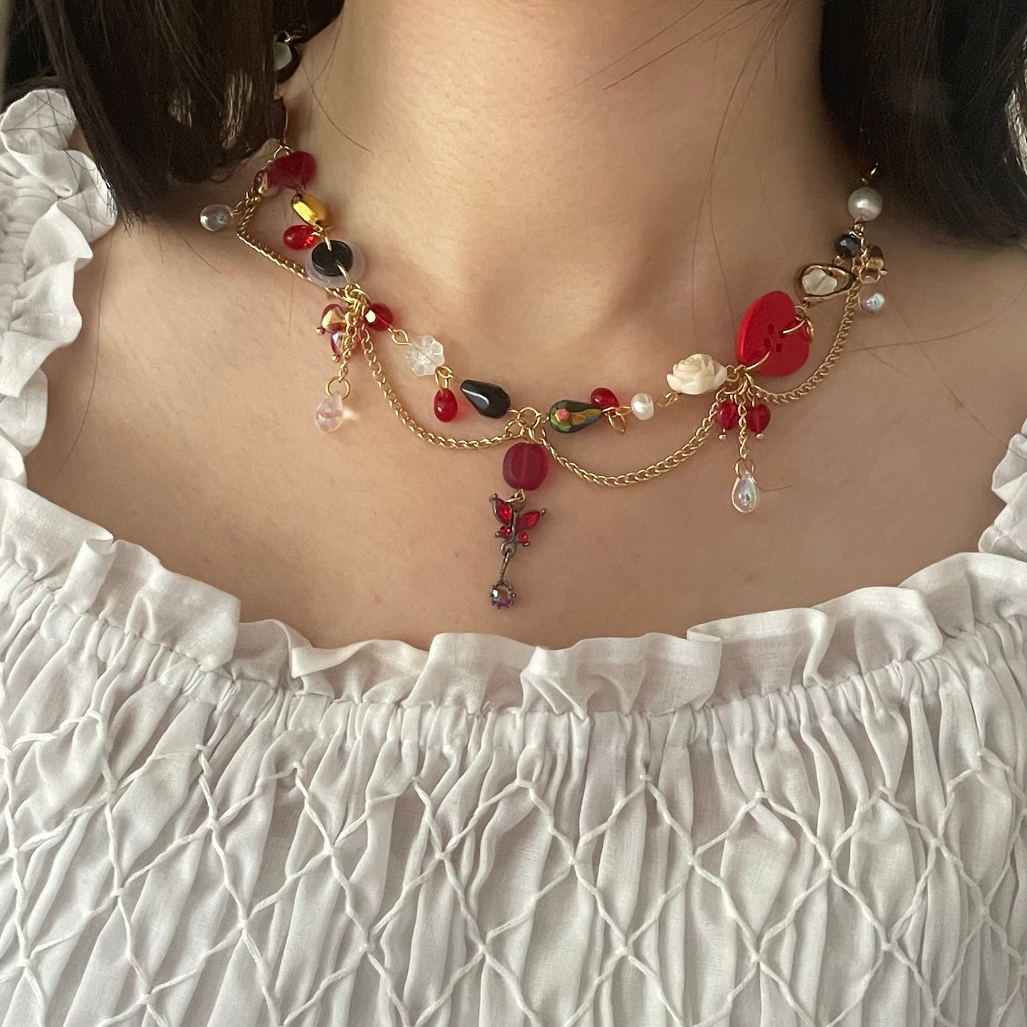 queen of hearts necklace